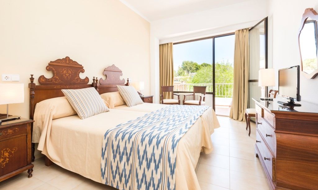 Hotel Gaya Peguera Buitenkant foto